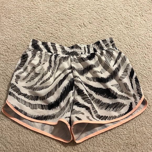 Girls Shorts - Picture 1 of 2